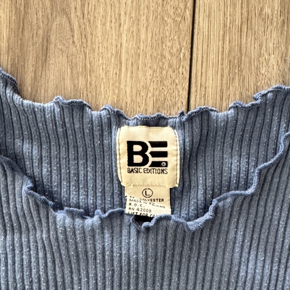 Basic Editions Women's Short Sleeve‎ Blue Top - Picture 2 of 3